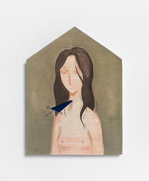 Mae Dessauvage, Portrait (Figure with knife), 2023, Gouache, acrylic, graphite, colored pencil on panel. 27 x 20 cm